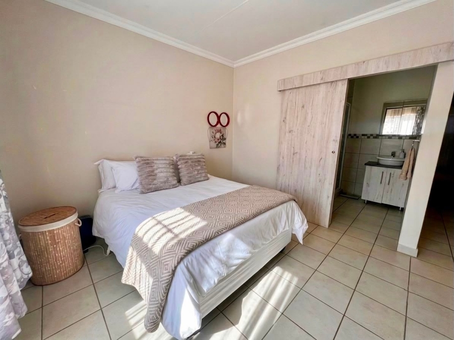 3 Bedroom Property for Sale in Waterval East North West